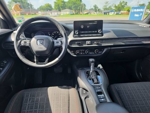 Used 2024 Honda HR-V Sport image 13