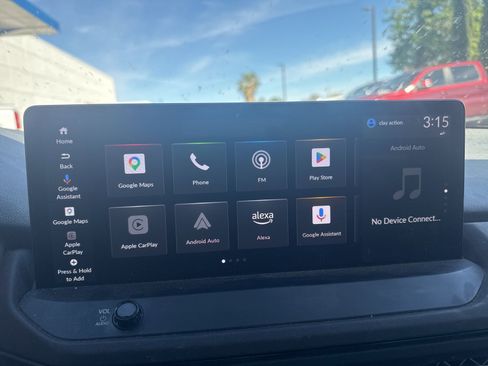 Used 2023 Honda Accord Touring image 10