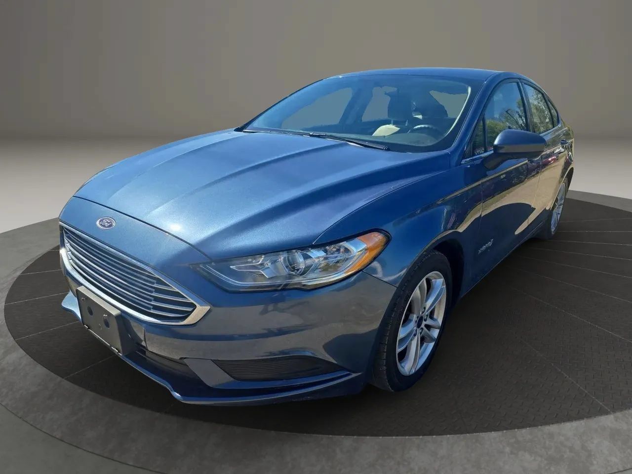 Used 2018 Ford Fusion S FWD image 1