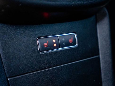 Used 2018 Lincoln MKX Reserve w/ Driver Assistance Package image 30