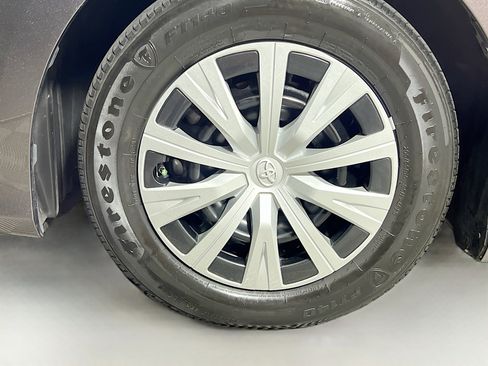 Used 2022 Toyota Camry LE FWD image 14
