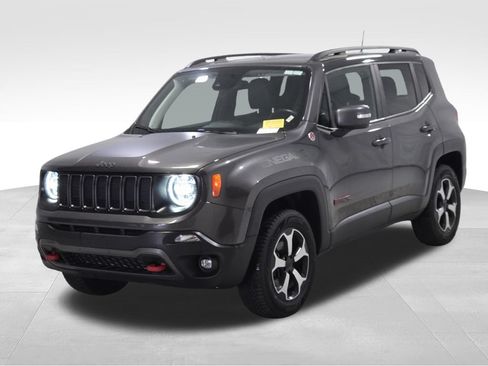 Used 2021 Jeep Renegade Trailhawk w/ Sun & Sound Group AWD/4WD image 3