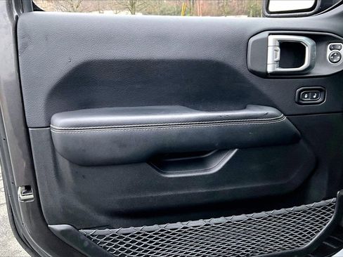 Certified 2019 Jeep Wrangler Unlimited Sahara image 25