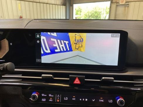 Used 2026 Kia Sportage EX FWD image 43