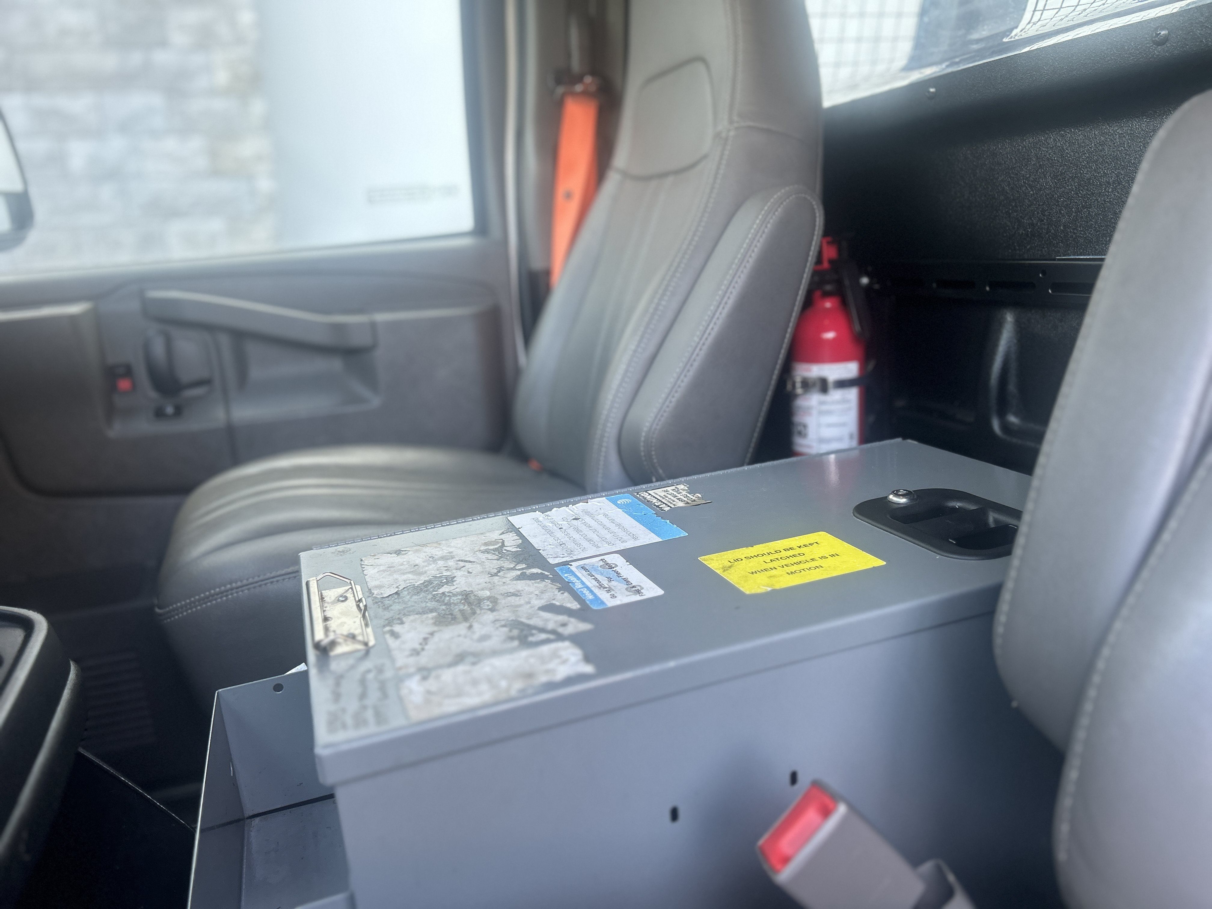 Used 2017 Chevrolet Express 2500 RWD image 11