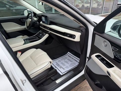 Used 2021 Lincoln Aviator Black Label Grand Touring w/ Class IV Trailer Tow Package image 5