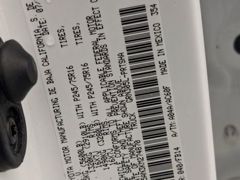 Used 2019 Toyota Tacoma SR w/ SR Convenience Package image 33