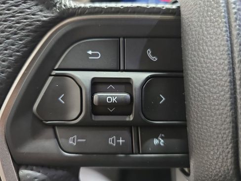 Used 2025 Toyota Tacoma TRD Off-Road w/ TRD Off Road Upgrade Package image 18