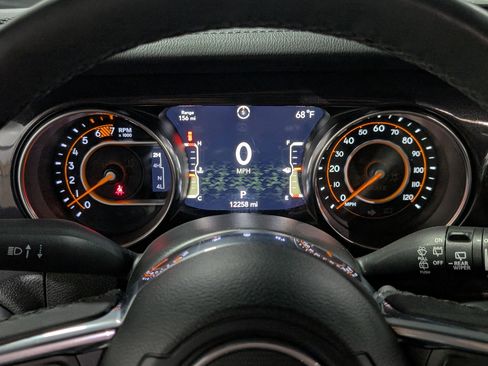 Used 2023 Jeep Wrangler Unlimited Sahara image 16