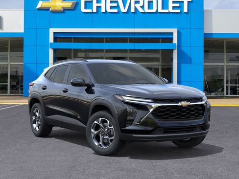 New 2026 Chevrolet Trax LT w/ Driver Confidence Package image 7