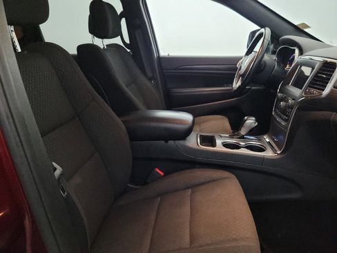 Used 2020 Jeep Grand Cherokee Laredo AWD/4WD image 21
