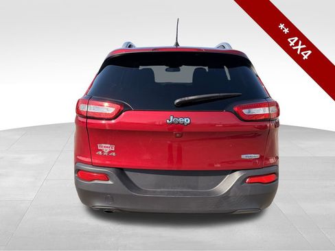 Used 2017 Jeep Cherokee Latitude w/ Cold Weather Group image 4