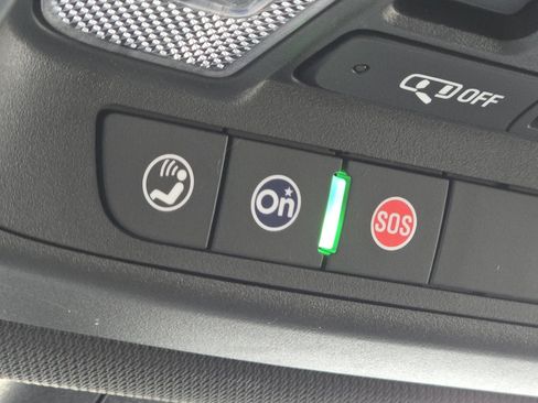 Used 2023 Chevrolet Traverse Premier w/ Redline Edition image 14