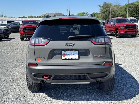 Used 2022 Jeep Cherokee Trailhawk AWD/4WD image 25