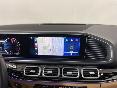 Used 2025 Mercedes-Benz GLE 450e 4MATIC image 13