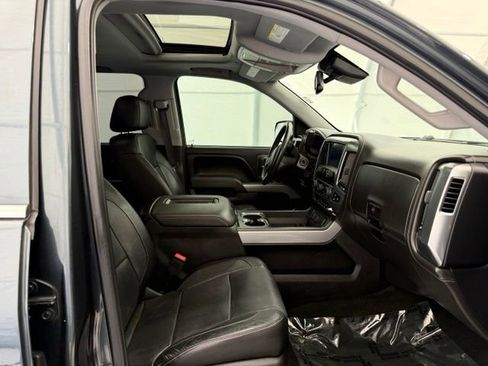Used 2017 Chevrolet Silverado 1500 LTZ Z71 w/ LTZ Plus Package AWD/4WD image 20