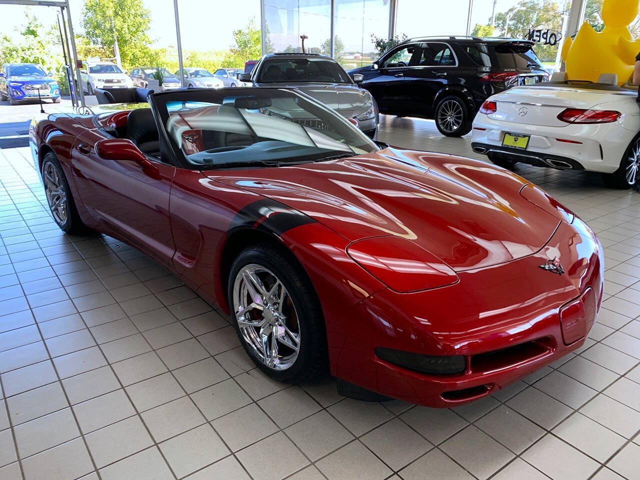Used 2004 Chevrolet Corvette Convertible w/ Preferred Equipment Group RWD image 5