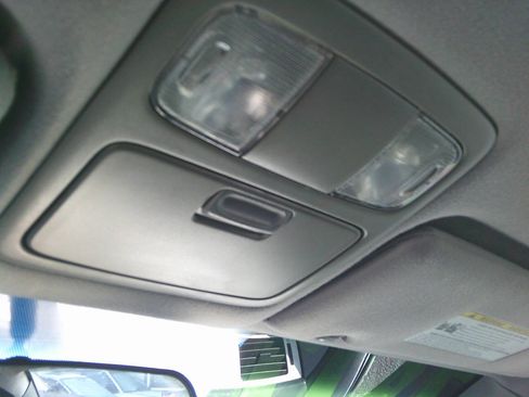 Used 2008 Toyota Solara SE image 16