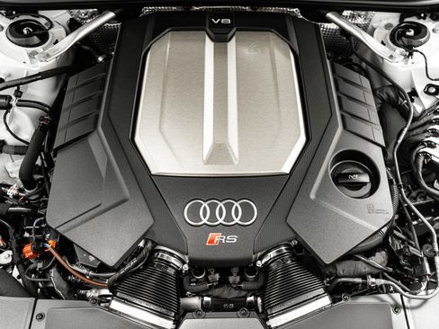 Used 2025 Audi RS 6 performance AWD/4WD image 12