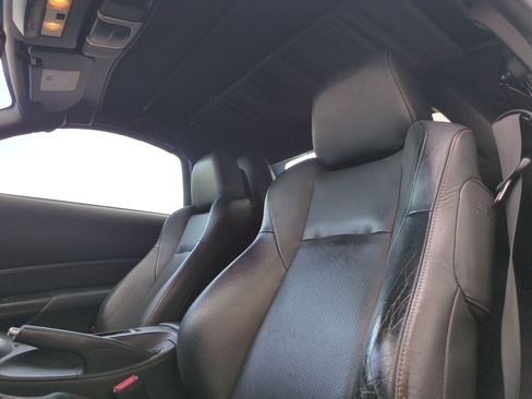 Used 2006 Nissan 350Z Grand Touring RWD image 16