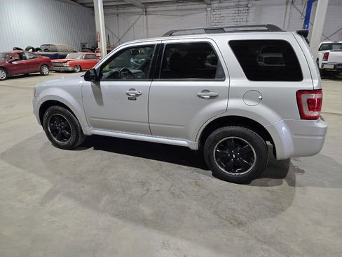 Used 2009 Ford Escape XLT image 5