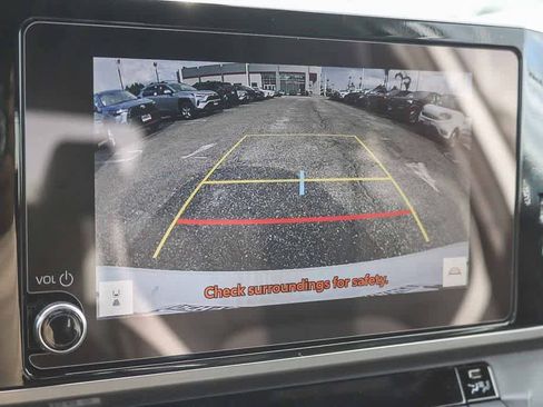 New 2026 Toyota Camry Hybrid FWD image 23