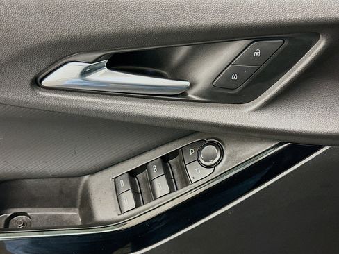 Used 2025 Chevrolet Equinox LT w/ Convenience Package II image 15