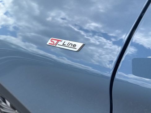 Used 2025 Ford Explorer ST-Line w/ Premium Package image 12