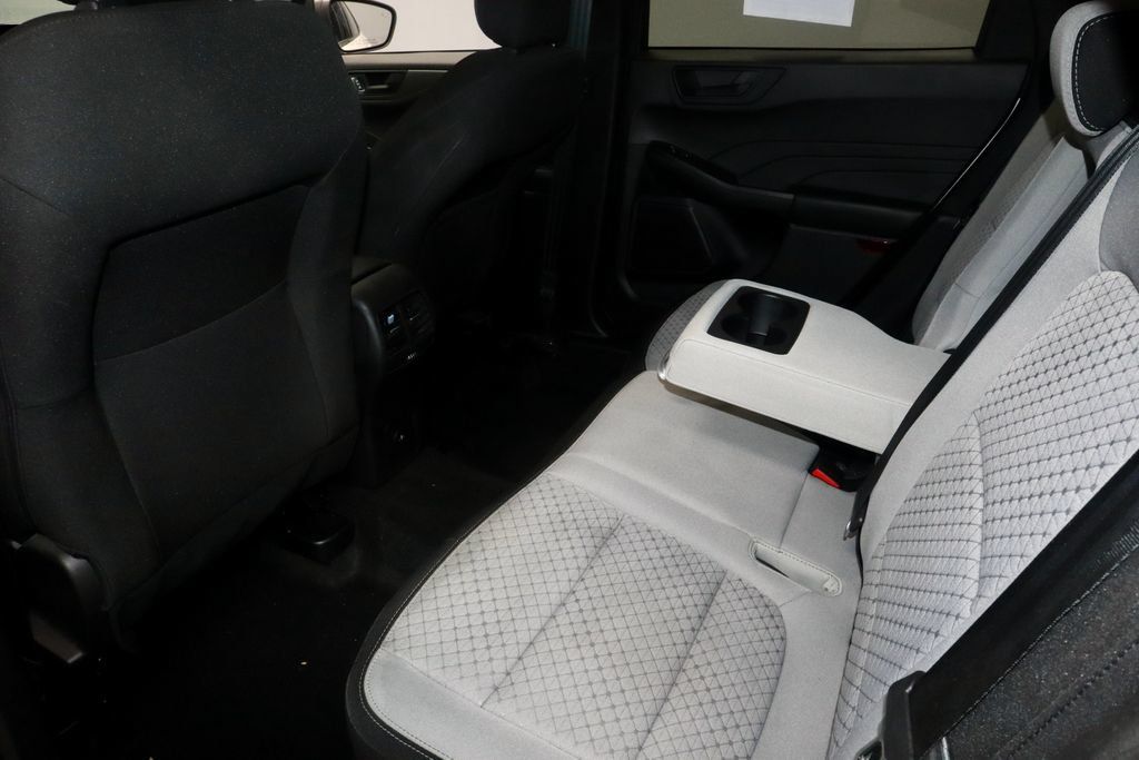 Certified 2023 Ford Escape Active w/ Cold Weather Package FWD image 20