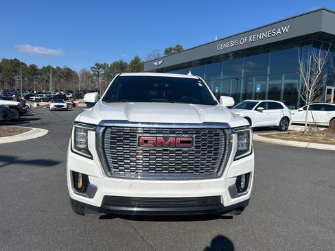 Used 2022 GMC Yukon SLE image 2