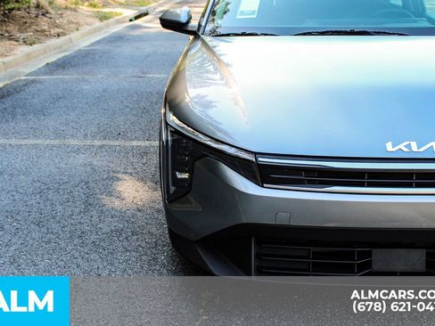 Used 2025 Kia K4 FWD image 11
