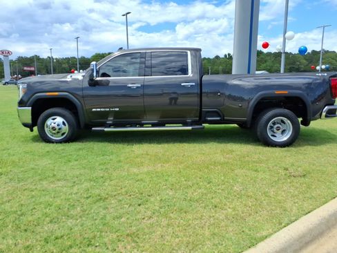 Used 2021 GMC Sierra 3500 SLT w/ Texas SLT Premium Package AWD/4WD image 3