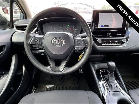 Used 2024 Toyota Corolla LE FWD image 8