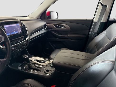 Used 2020 Chevrolet Traverse RS FWD image 25