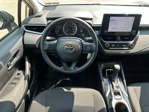 Used 2022 Toyota Corolla LE FWD image 14