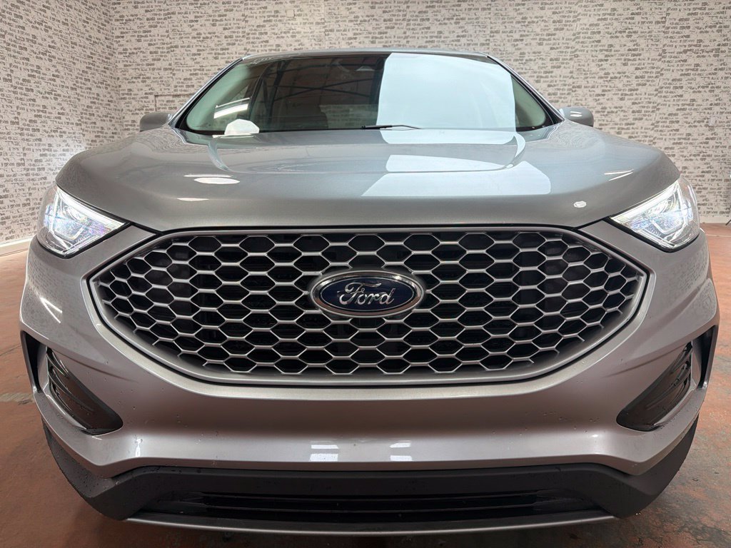 Used 2024 Ford Edge SEL AWD/4WD image 2