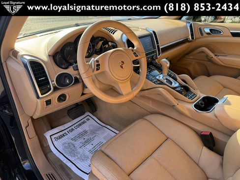 Used 2012 Porsche Cayenne AWD/4WD image 19