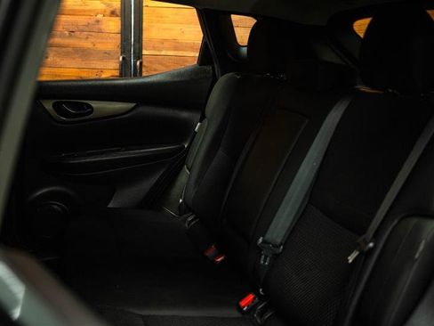 Used 2021 Nissan Rogue Sport S FWD image 10