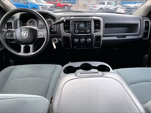 Used 2018 RAM 2500 Tradesman w/ Chrome Appearance Group image 14