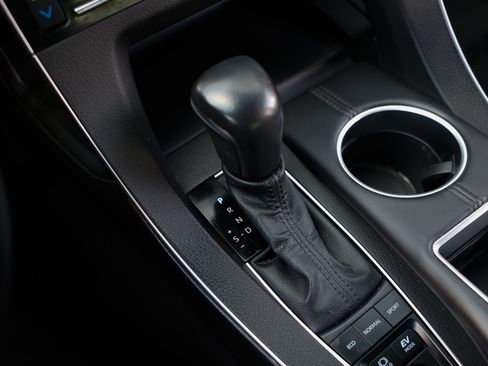 Used 2022 Toyota Avalon XSE FWD image 46