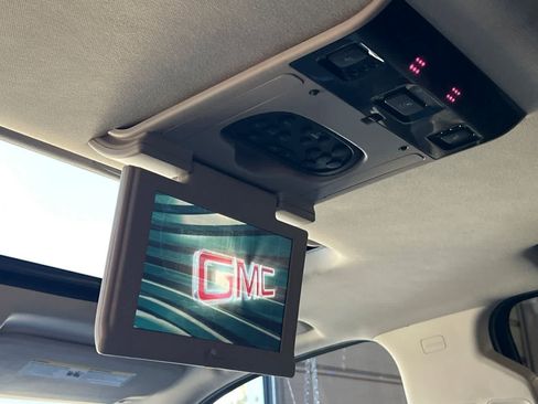 Used 2017 GMC Yukon Denali w/ Open Road Package RWD image 32