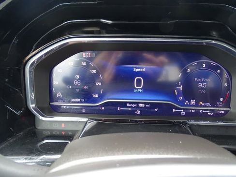 Certified 2025 Chevrolet Silverado 2500 LT w/ Convenience Package image 14