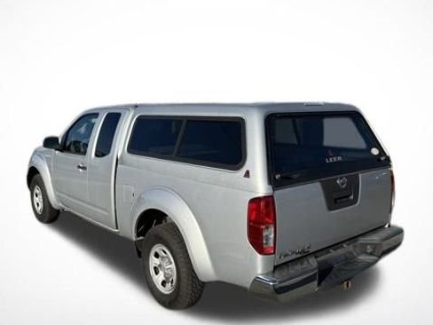 Used 2011 Nissan Frontier S w/ S Preferred Pkg image 5