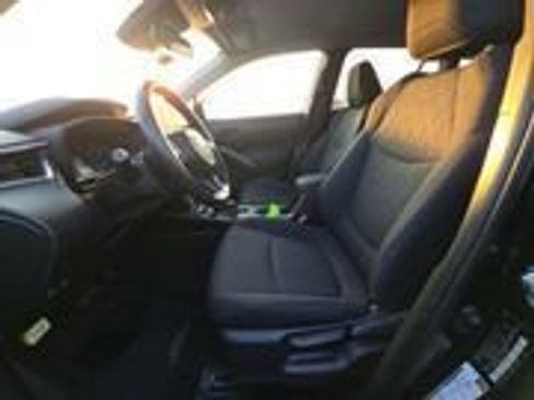 Used 2024 Toyota Corolla Cross LE image 2