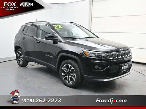 Used 2022 Jeep Compass Limited AWD/4WD image 2
