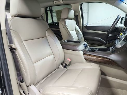 Used 2019 Chevrolet Tahoe LT RWD image 40