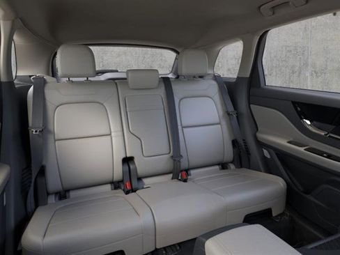 New 2026 Lincoln Corsair Premiere image 11