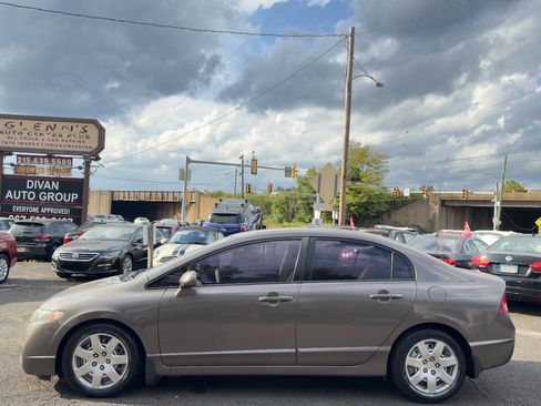 Used 2010 Honda Civic LX image 3