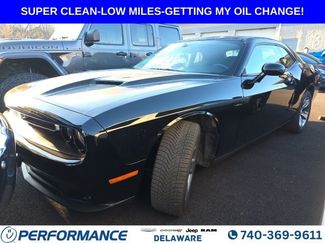 Used 2016 Dodge Challenger SXT video 1