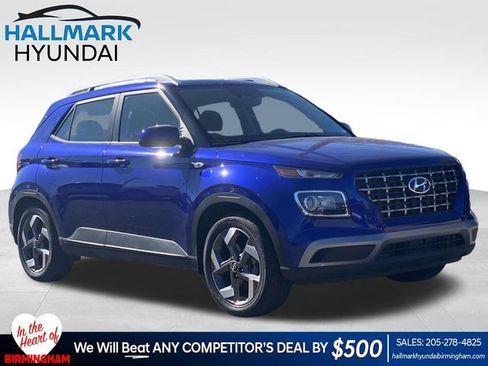 Used 2024 Hyundai Venue SEL image 1